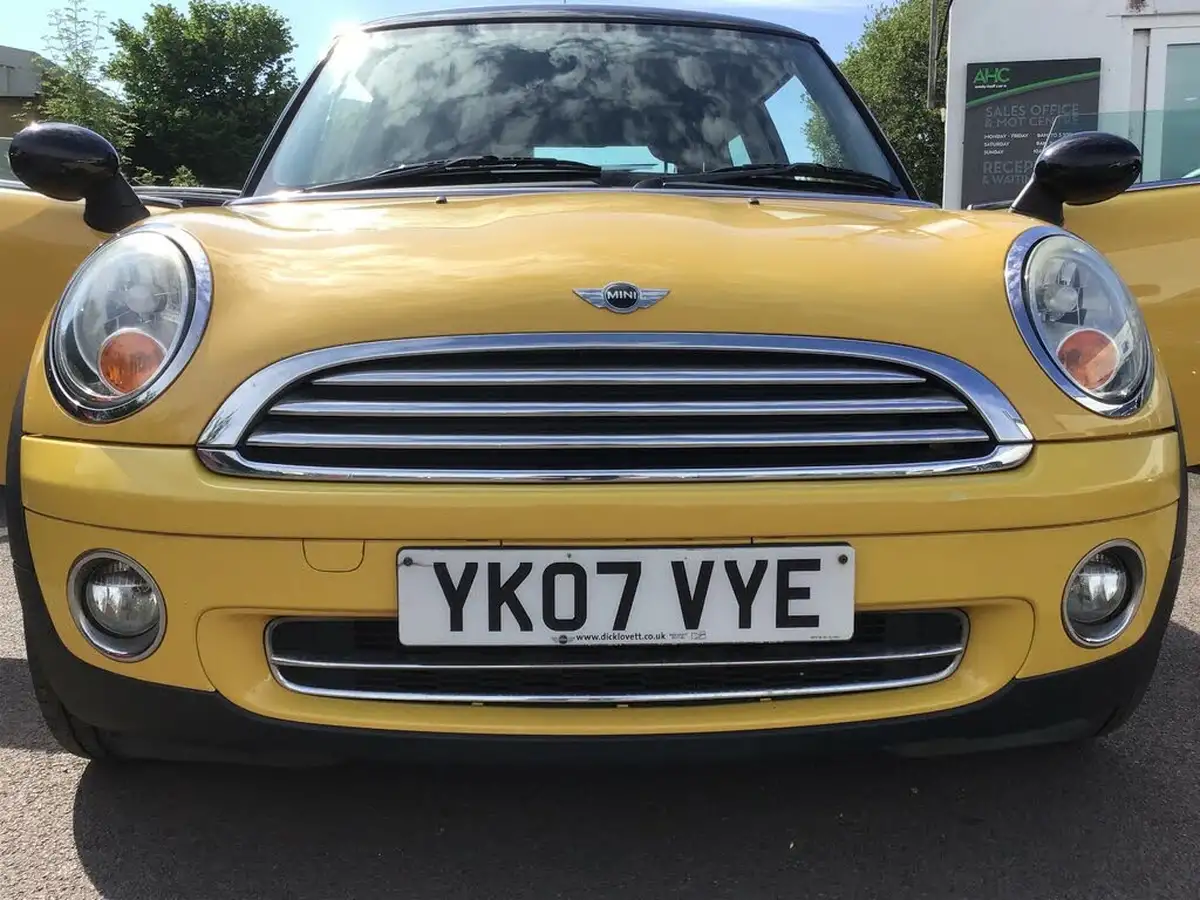 2007-mini-cooper-16-cooper-120bhp-hatchback-3d-big-15