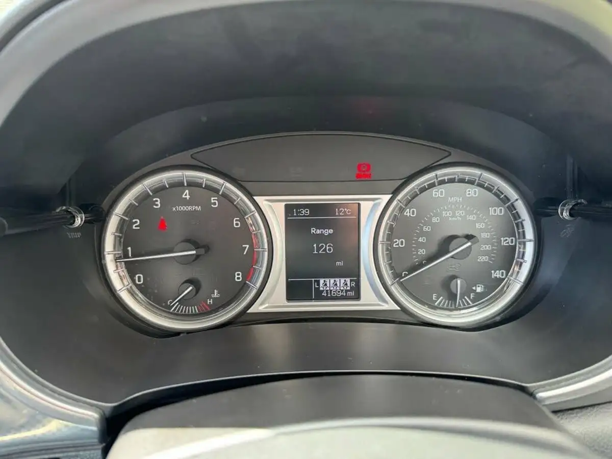 2018-suzuki-vitara-16-sz5-big-28