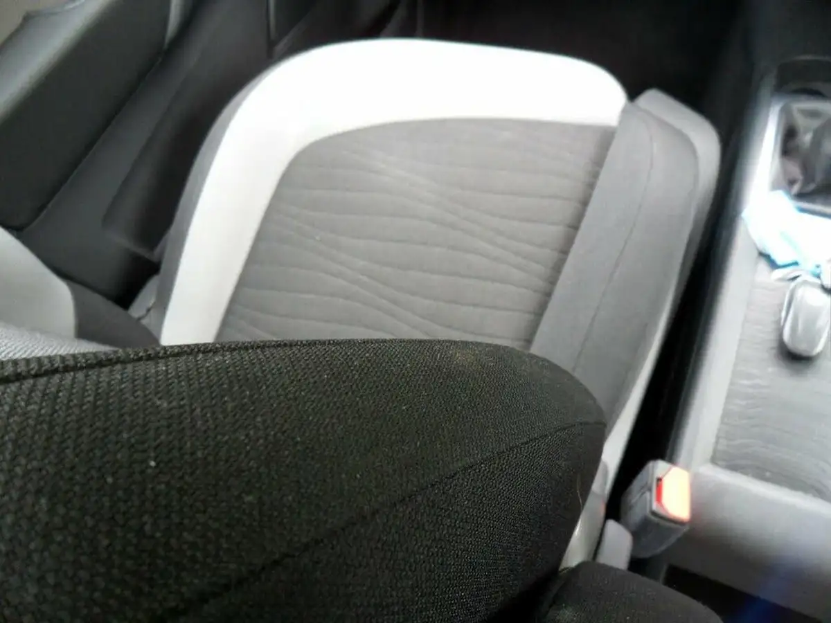 2015-citroen-c4-picasso-16e-hdi-vtr-115ps-big-48
