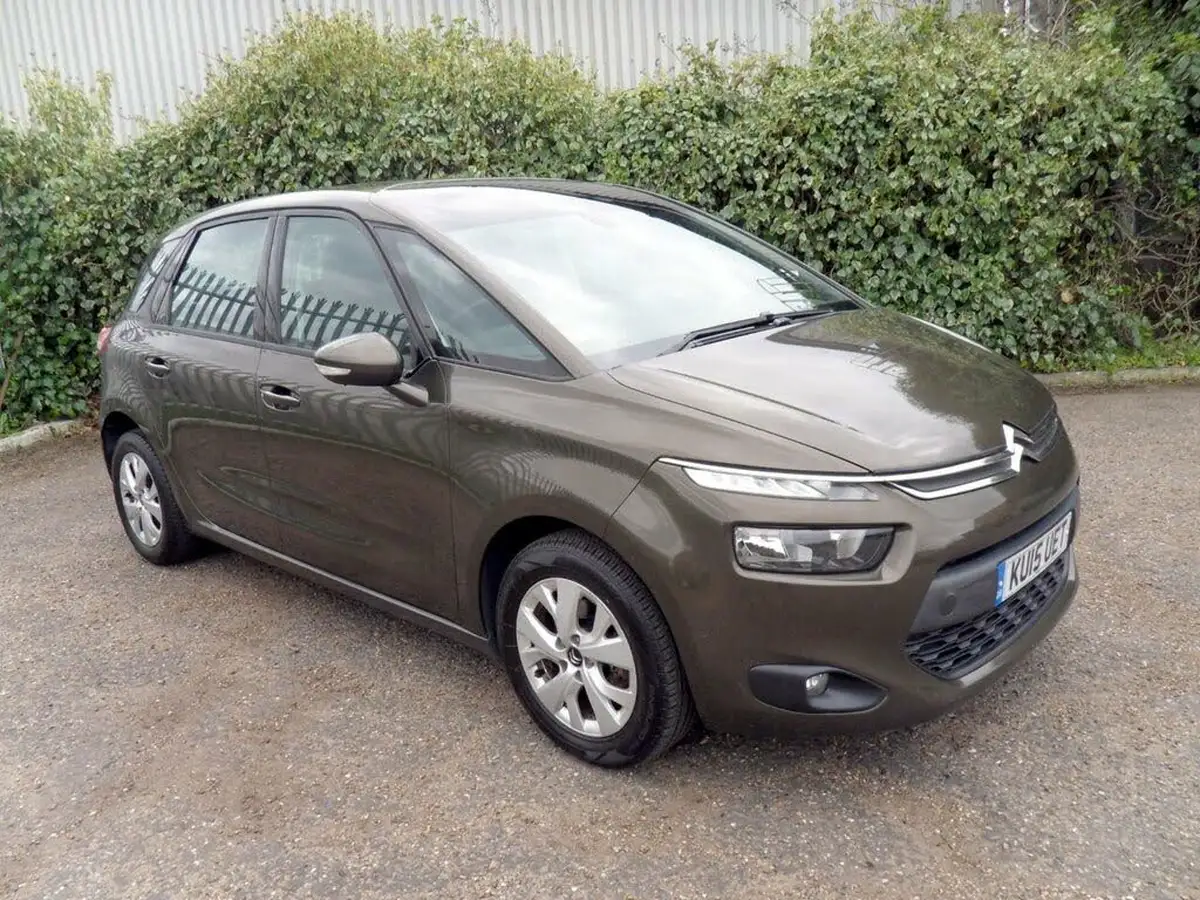 2015-citroen-c4-picasso-16e-hdi-vtr-115ps-big-5
