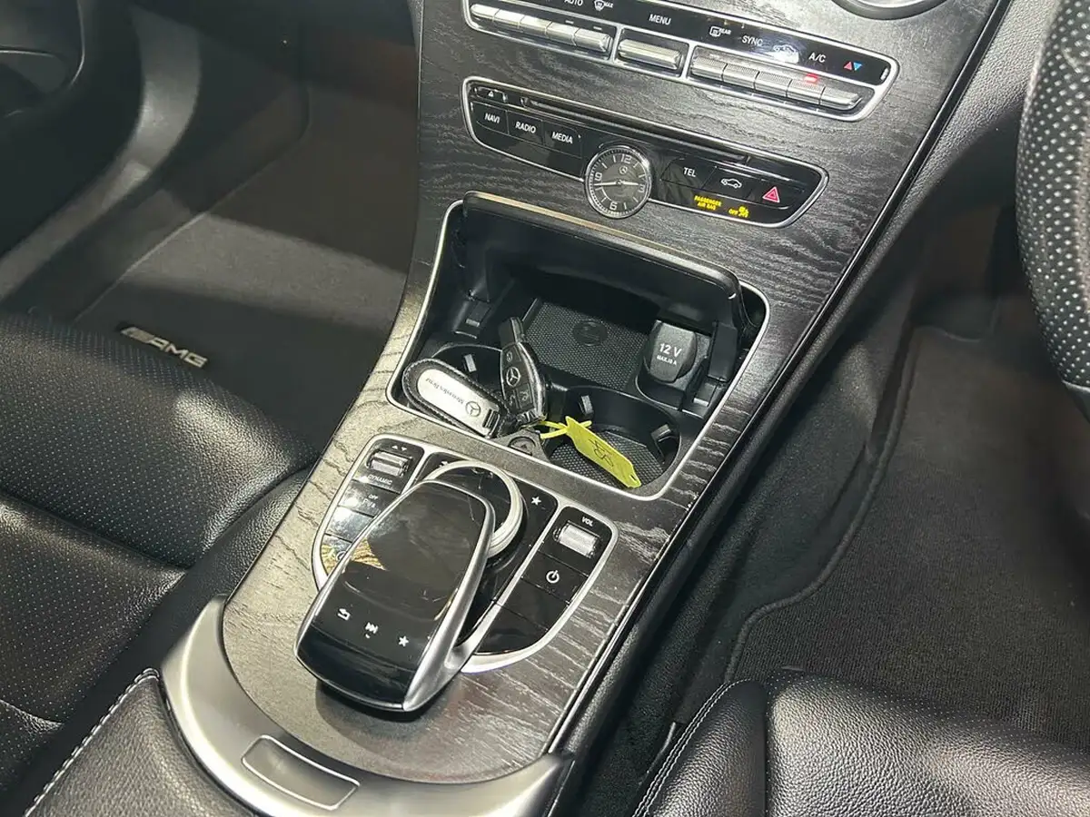 2017-mercedes-benz-c-class-21d-c250d-amg-line-premium-plusss-saloon-4d-9g-tronic-plus-big-19