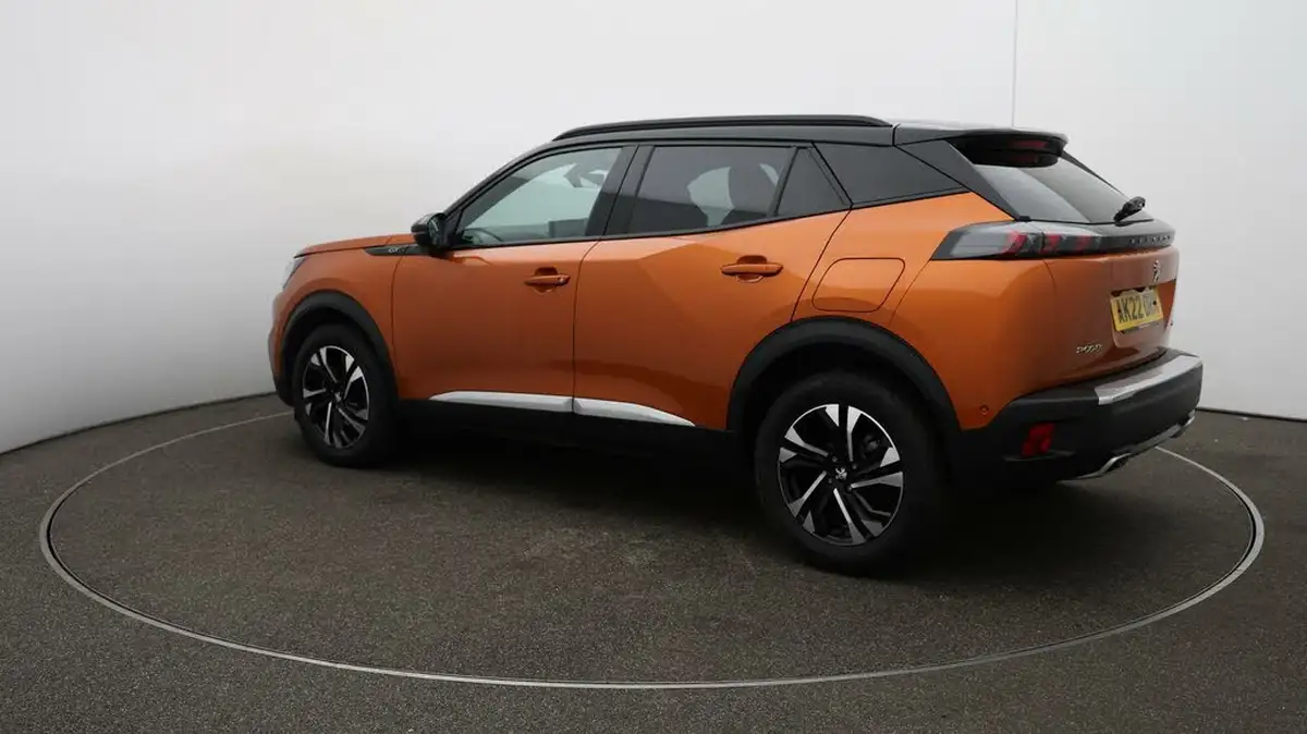 2022-peugeot-2008-suv-12-puretech-gt-big-30