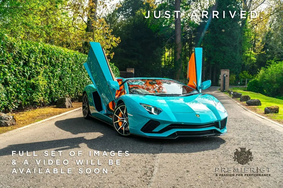 2018-lamborghini-aventador-65-s-roadster-big-0