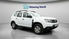 2019-dacia-duster-16-sce-essential-small-0