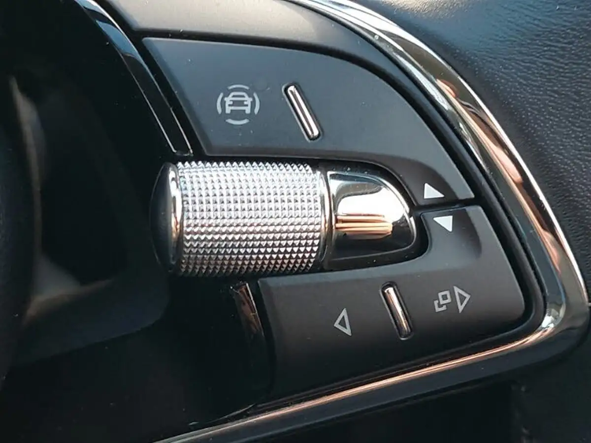 2022-skoda-superb-20tdi-laurin-klement-hatchback-big-11