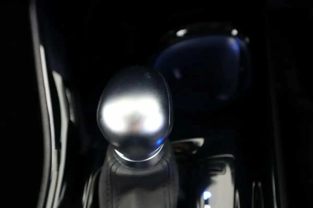 2020-toyota-c-hr-18-vvt-i-design-big-46