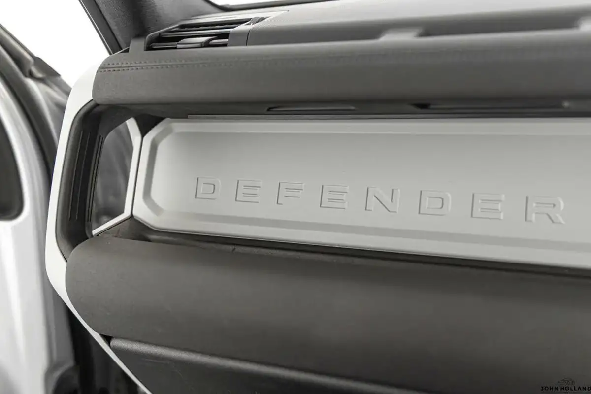 2021-land-rover-90-defender-30-d250-first-edition-big-29