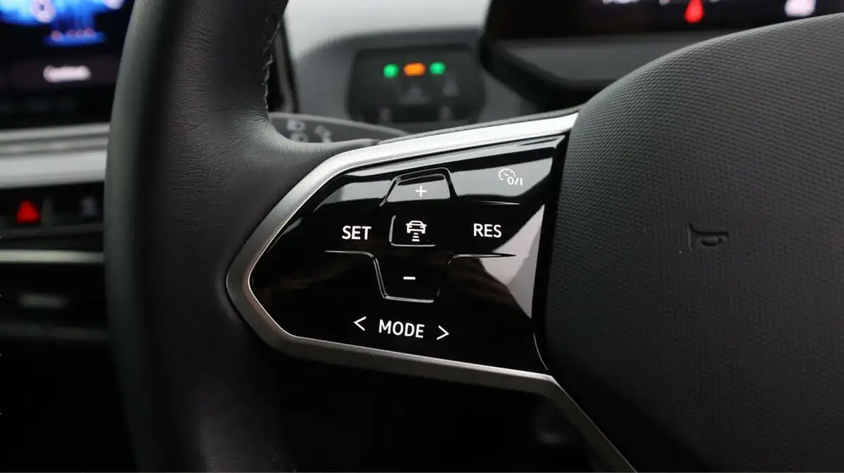 2023-volkswagen-id3-e-life-204ps-58kwh-pro-performance-big-24