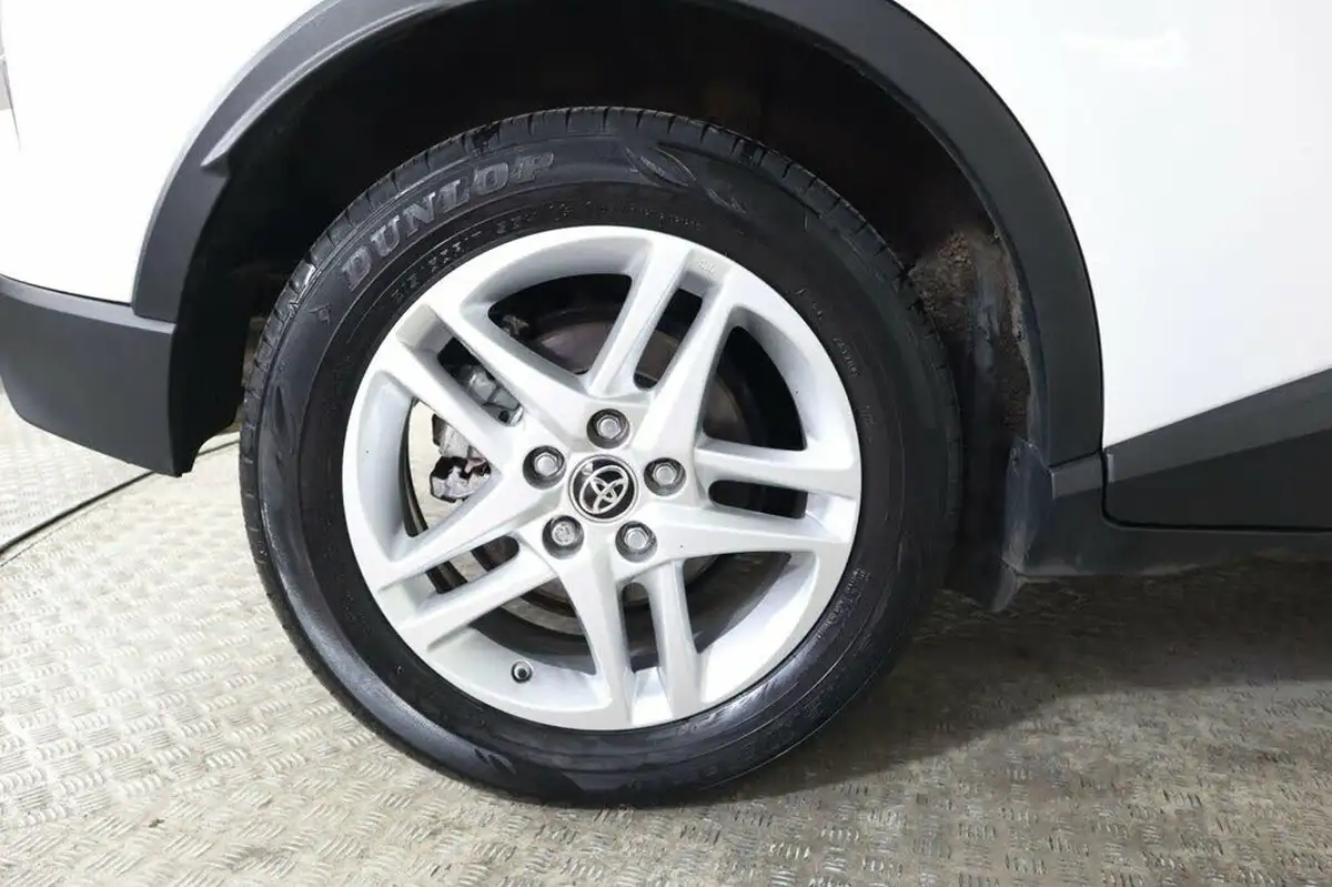 2021-toyota-c-hr-18-vvt-i-icon-big-24