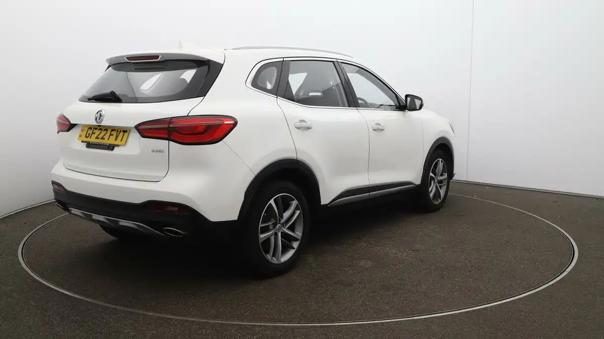 2022-mg-hs-15t-gdi-exclusive-162ps-dct-big-46