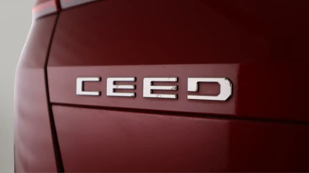 2023-kia-ceed-15-t-gdi-2-158bhp-sportswagon-big-20