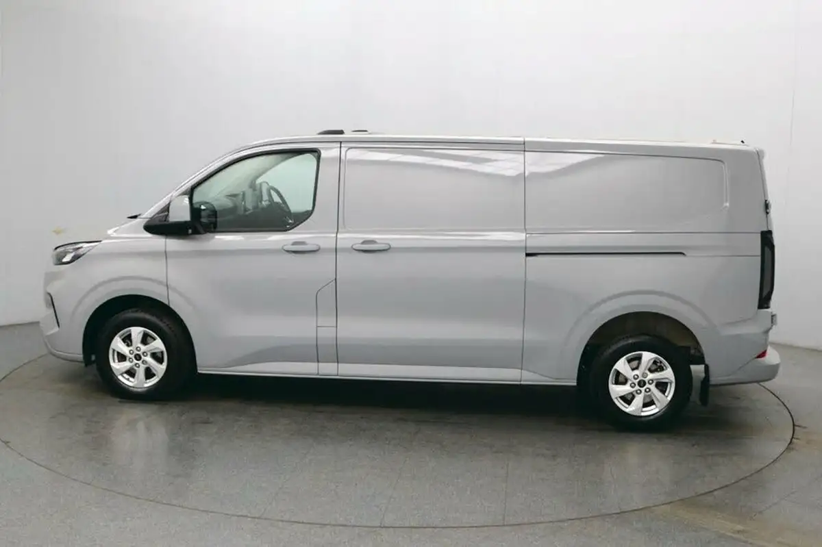 2023-ford-transit-custom-20tdci-320-l2h1-limited-136pseu6e-panel-van-1996cc-auto-big-4