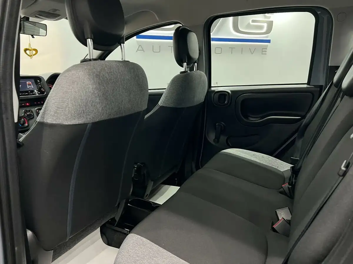 2023-fiat-panda-10-city-life-big-48