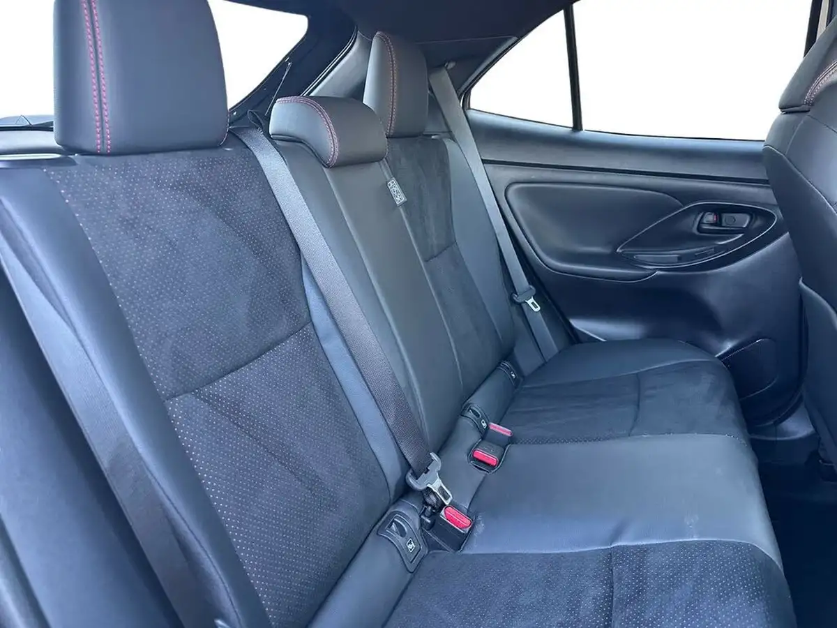 2023-toyota-yaris-cross-15-vvt-i-gr-sport-big-8