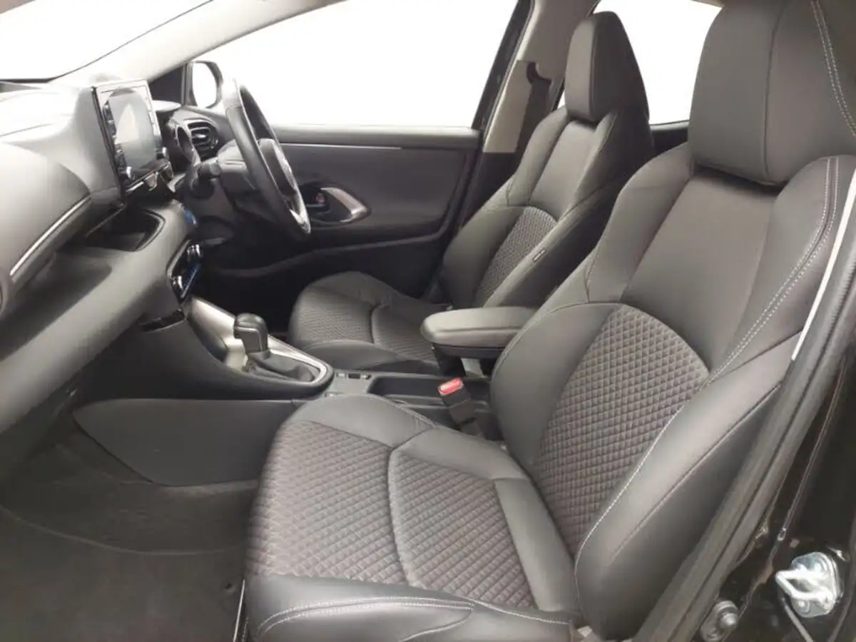 2023-mazda-mazda2-15-select-big-4
