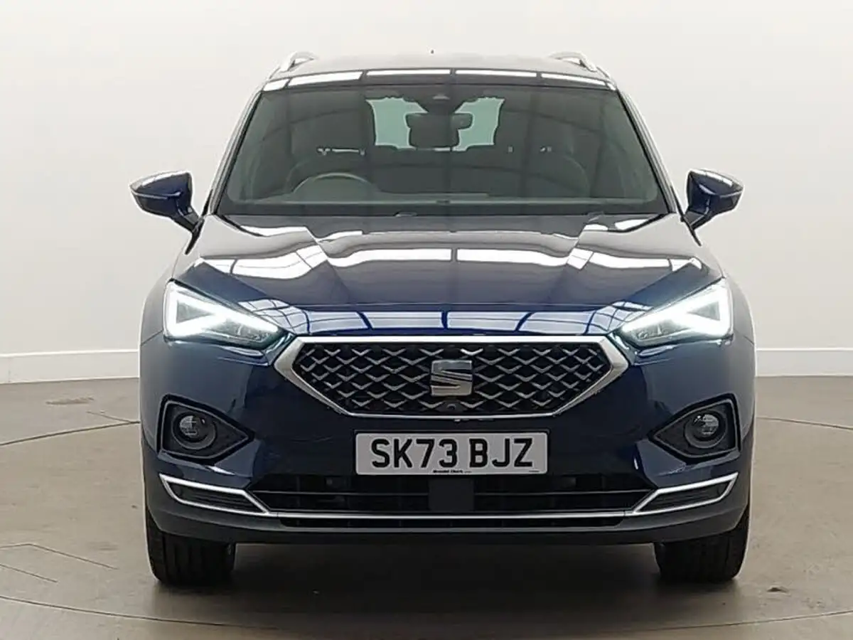 2023-seat-tarraco-15-ecotsi-xperience-lux-dsg-big-11
