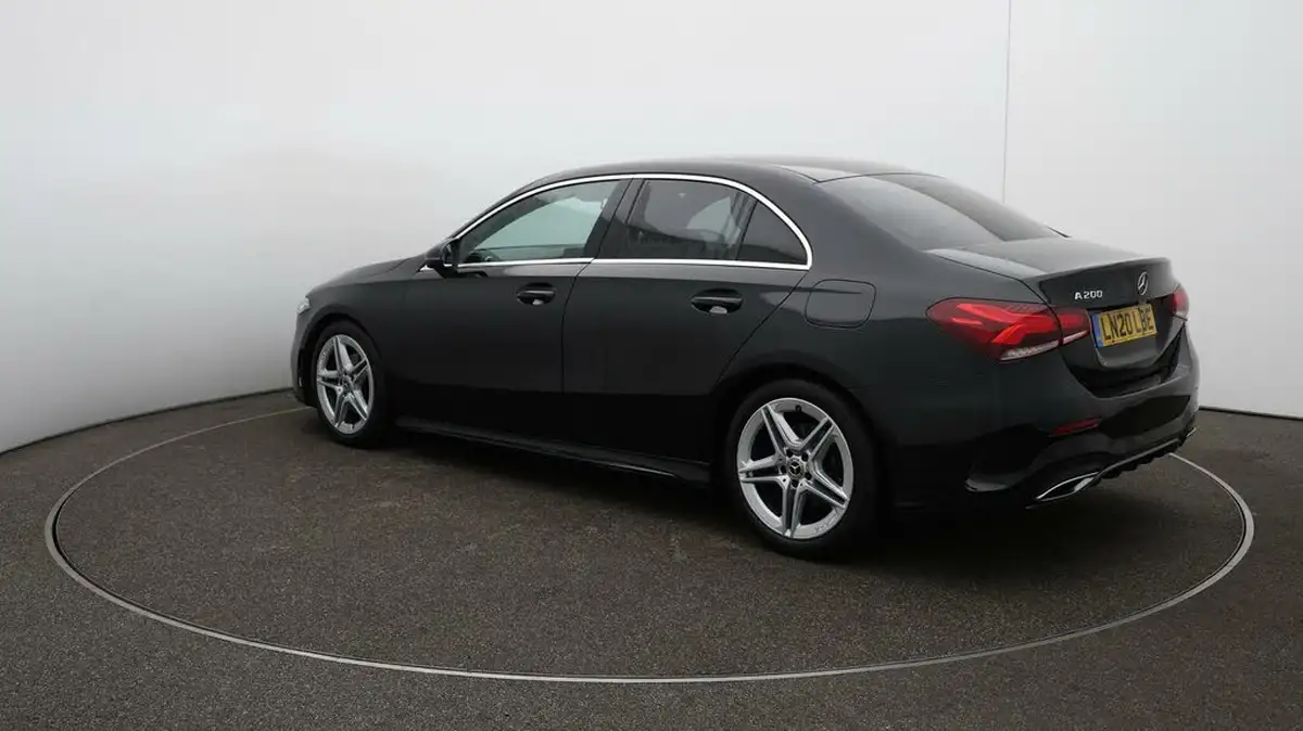 2020-mercedes-benz-a-class-13-a200-amg-line-saloon-4d-7g-dct-big-5