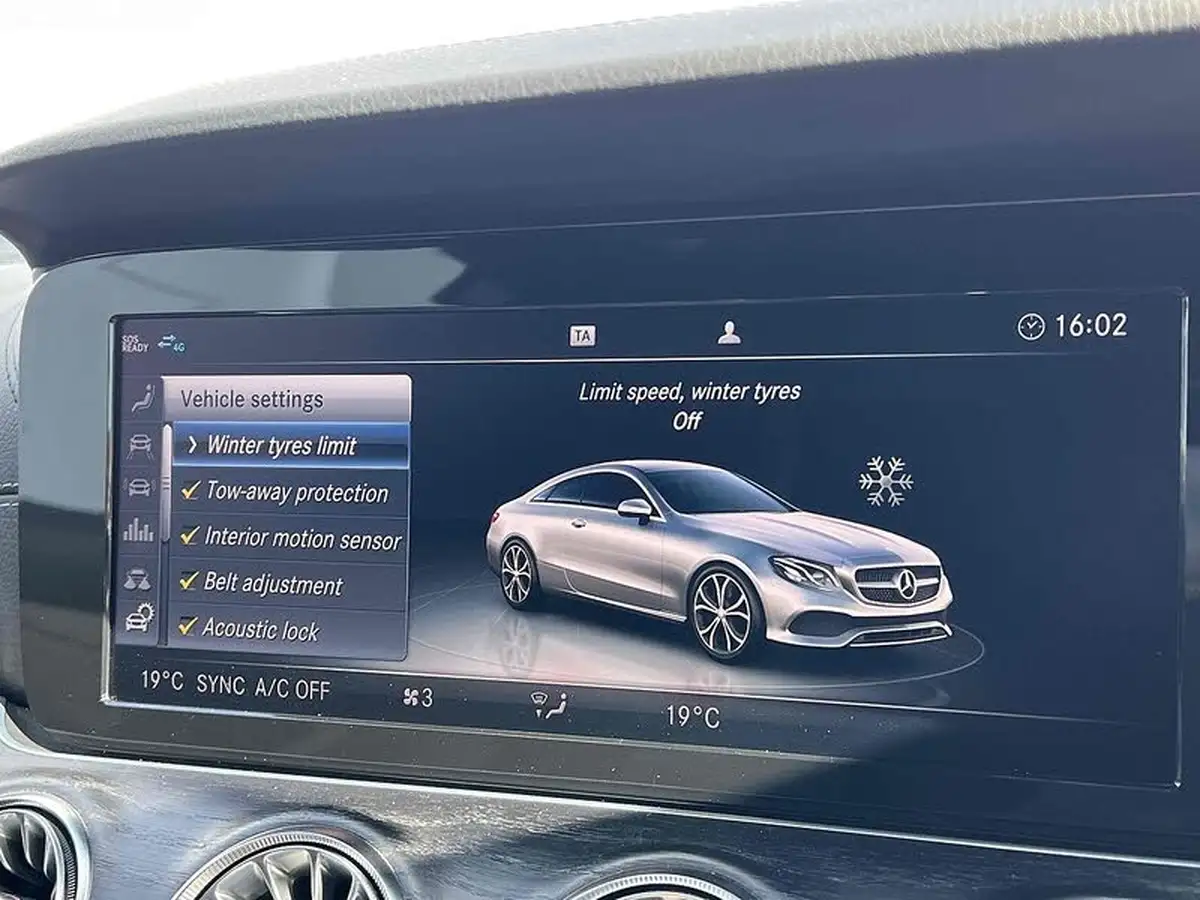 2018-mercedes-benz-e-class-20d-e220d-amg-line-premiumss-coupe-2d-big-56