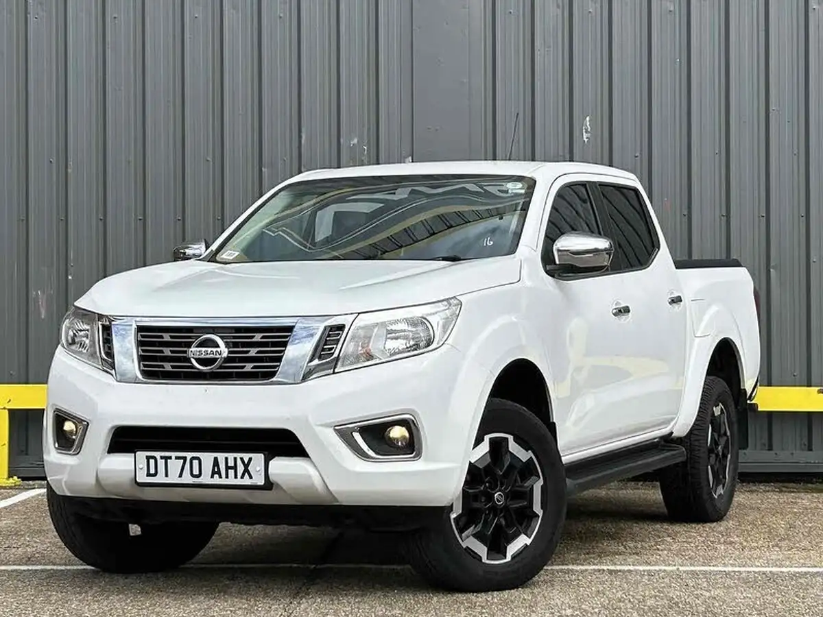 2021-nissan-navara-23dci-tt-n-connecta-8-navi-big-2
