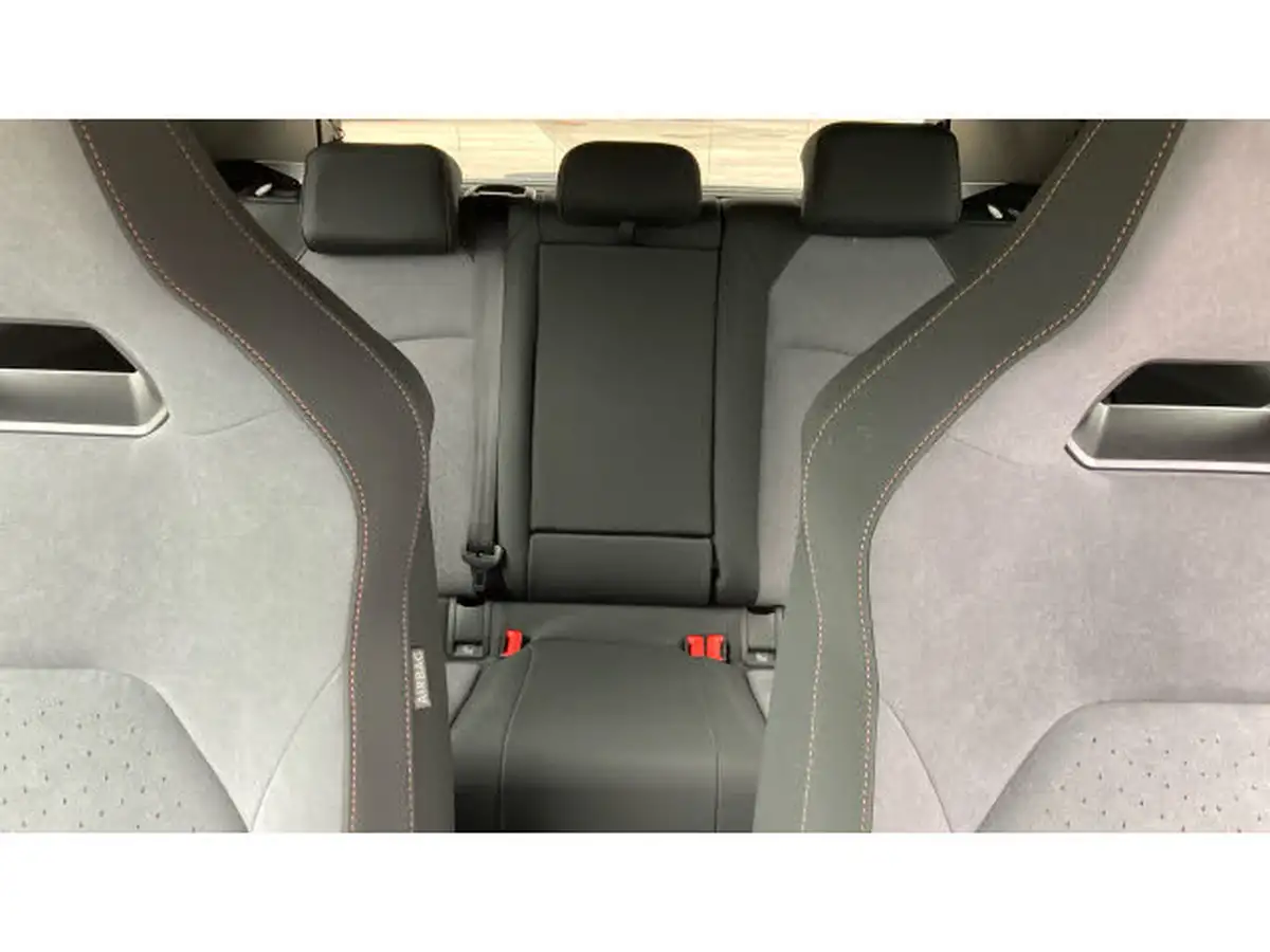 2024-cupra-born-e-v3-230ps-77kwh-e-boost-big-14