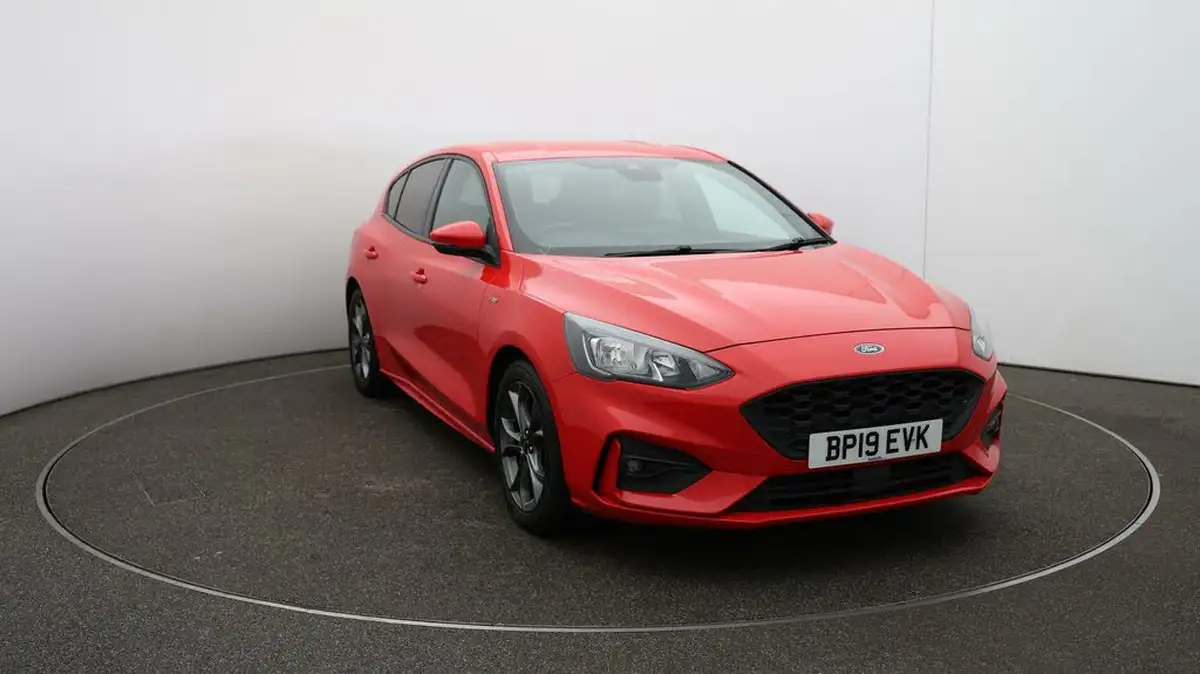 2019-ford-focus-10t-st-line-hatchback-big-32