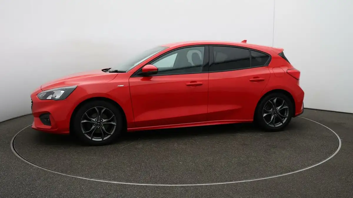 2019-ford-focus-10t-st-line-hatchback-big-56