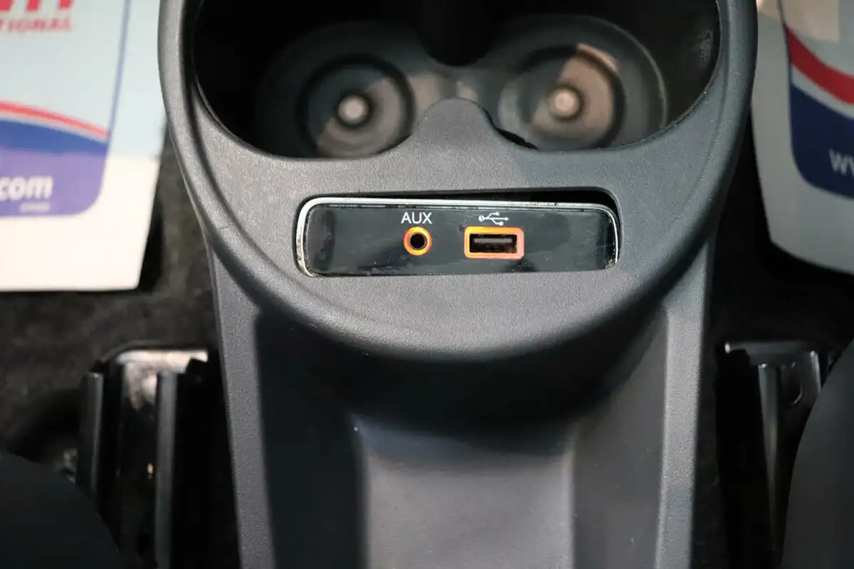 2016-fiat-500-12-lounge-big-40