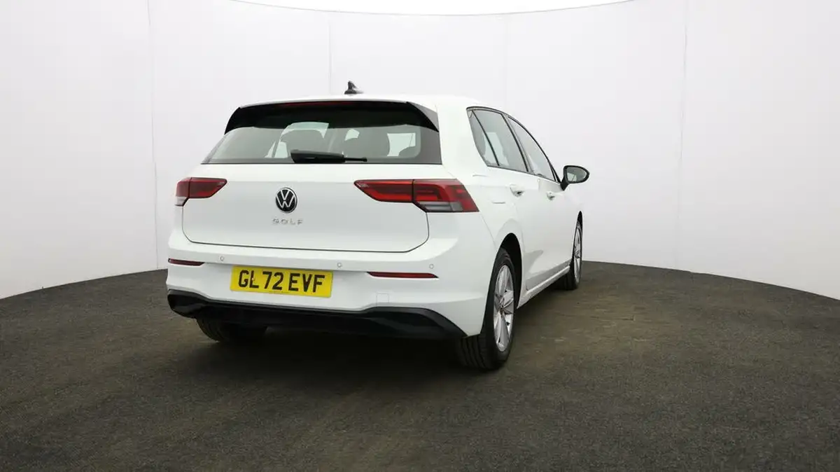 2022-volkswagen-golf-15-tsi-life-150ps-hatchback-big-52