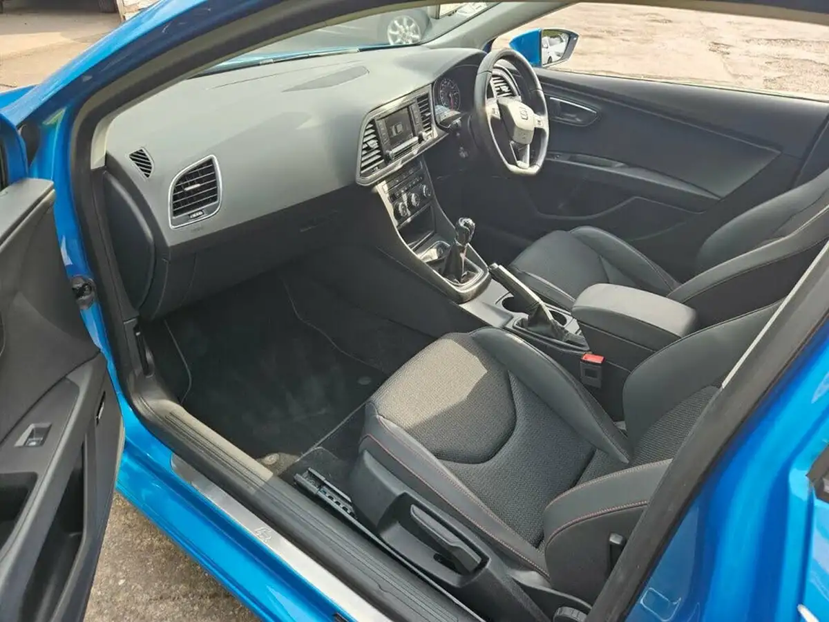 2015-seat-leon-18-fr-tech-pack-sportcoupe-3d-big-26
