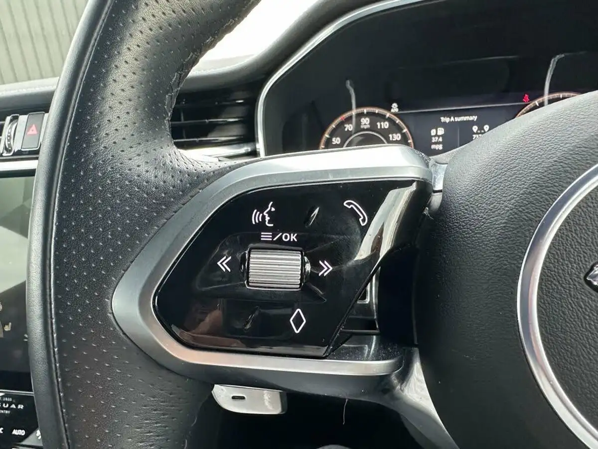 2022-jaguar-f-pace-20-d200-r-dynamic-se-big-19