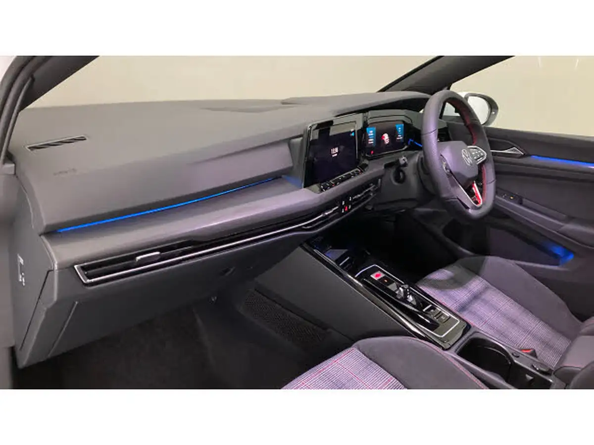 2024-volkswagen-golf-20-tsi-gti-245ps-big-1