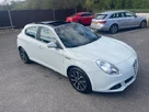 2012-alfa-romeo-giulietta-20td-lusso-170-bhp-tct-small-17