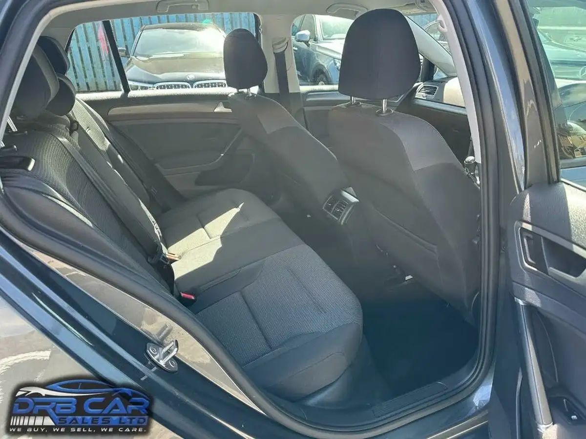 2018-volkswagen-golf-14-tsi-se-hatchback-5d-big-14