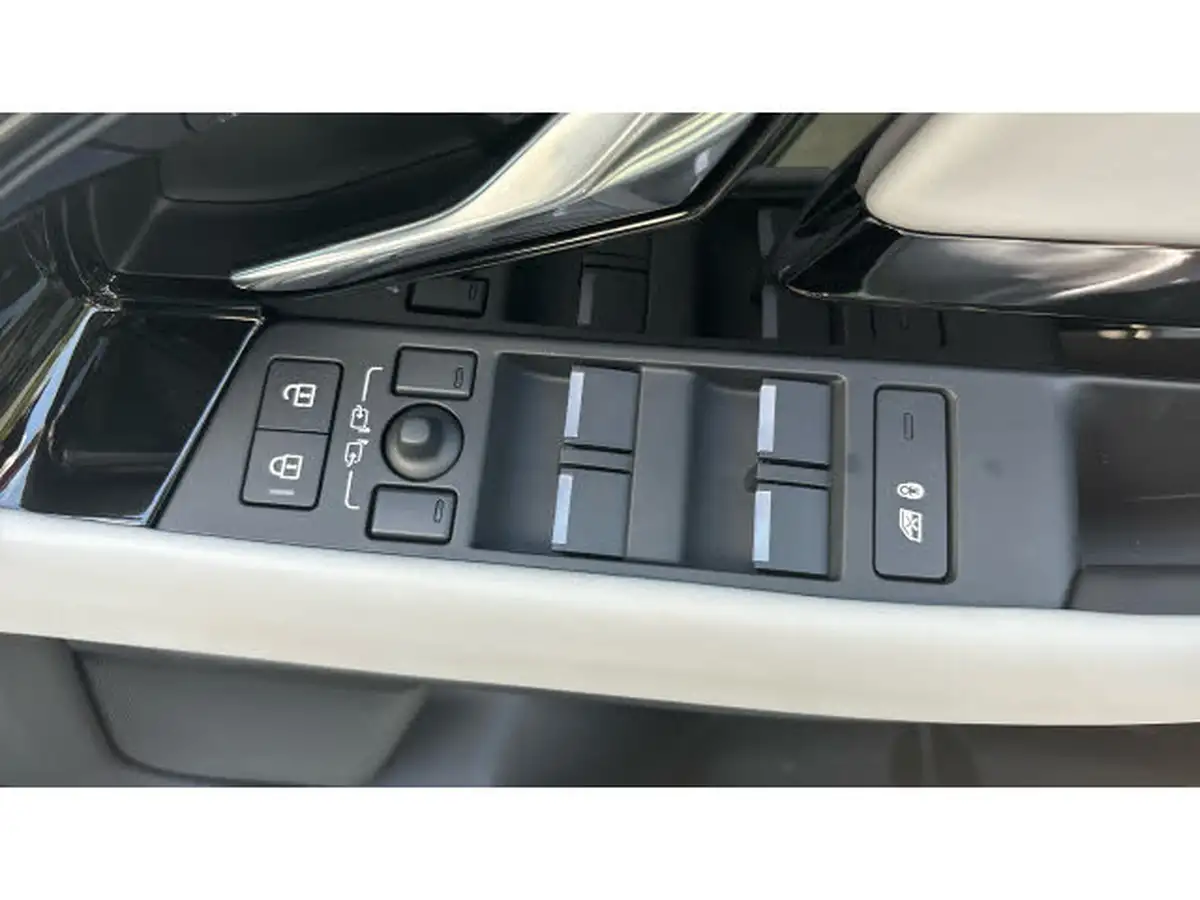 2024-land-rover-range-rover-evoque-15-p270e-dynamic-hse-big-13