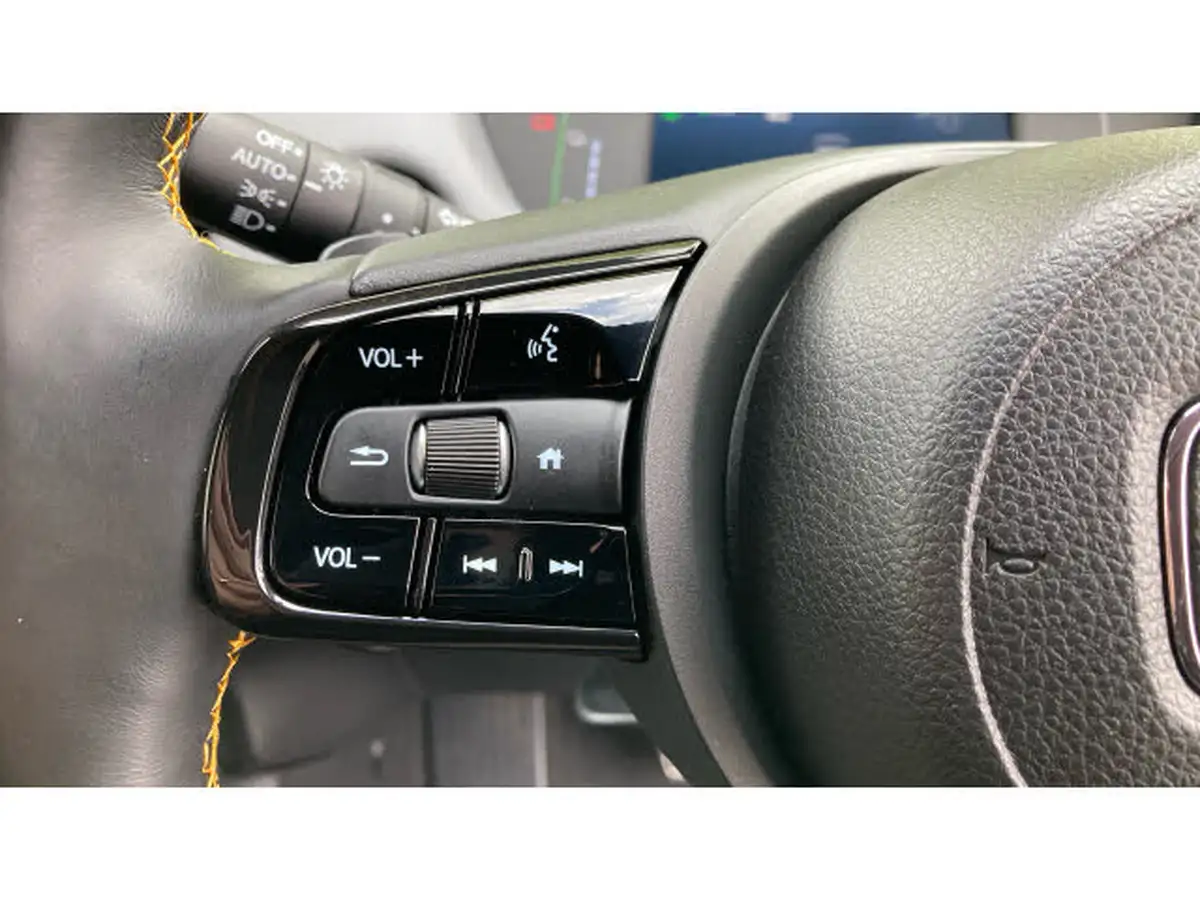 2023-honda-jazz-15-i-mmd-advance-sport-big-13