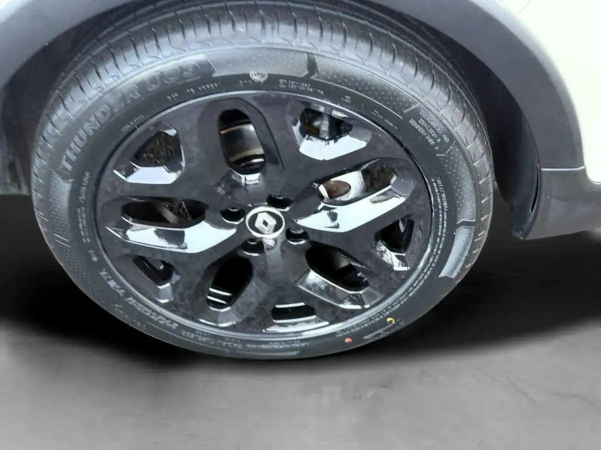 2018-renault-captur-09-tce-gt-line-big-33