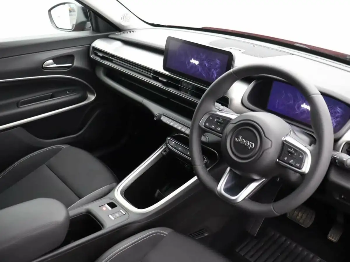 2024-jeep-avenger-e-summit-big-5
