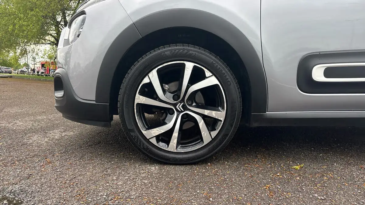2023-citroen-c3-12-puretech-shine-plus-110ps-ss-eat6-big-13
