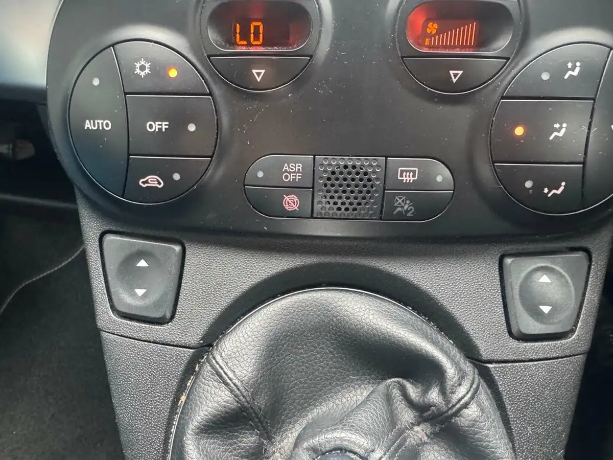 2015-fiat-500-09-s-105bhp-big-29