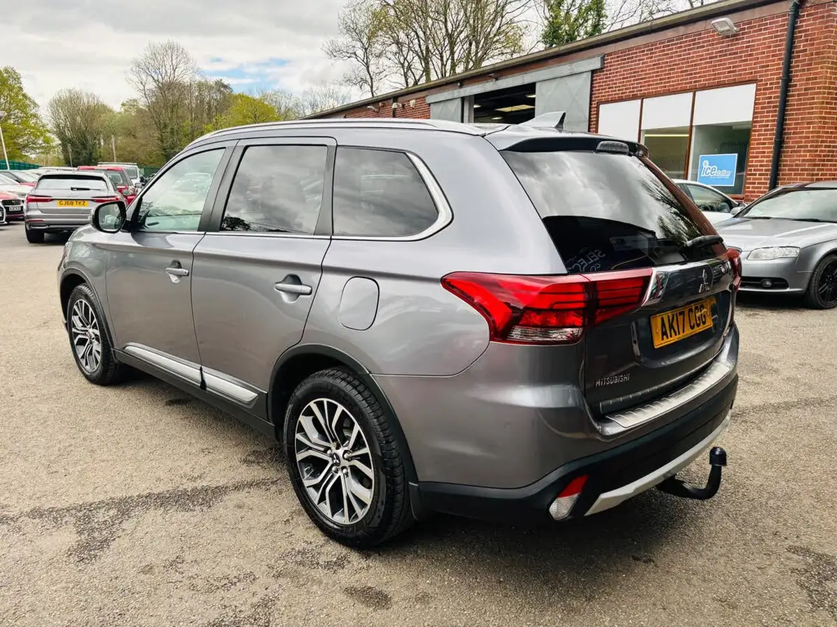 2017-mitsubishi-outlander-22di-d-4-auto-big-9