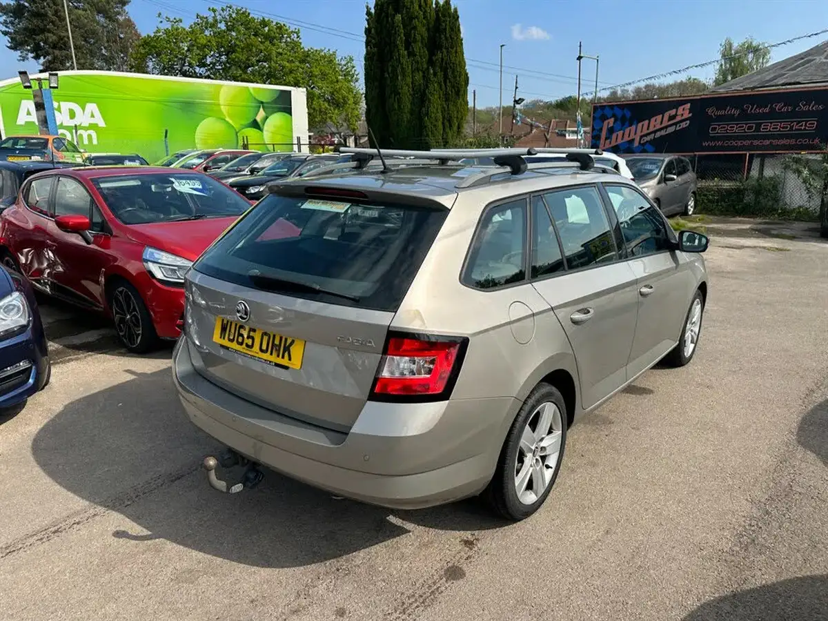 2015-skoda-fabia-14tdi-se-l-90ps-estate-big-5