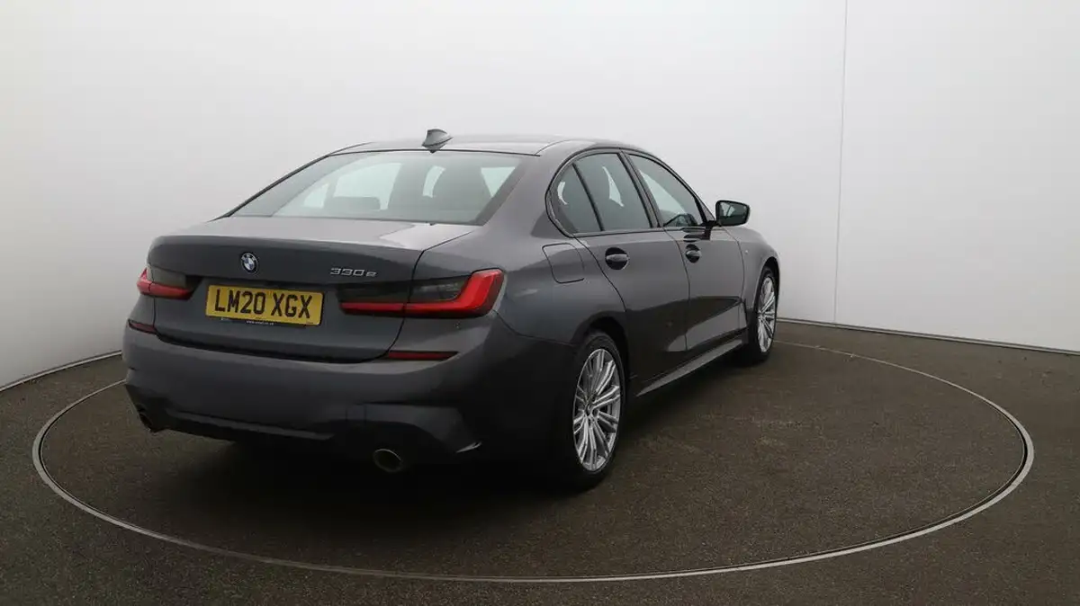 2020-bmw-3-series-20-330e-m-sport-tech-pack-saloon-4d-big-47