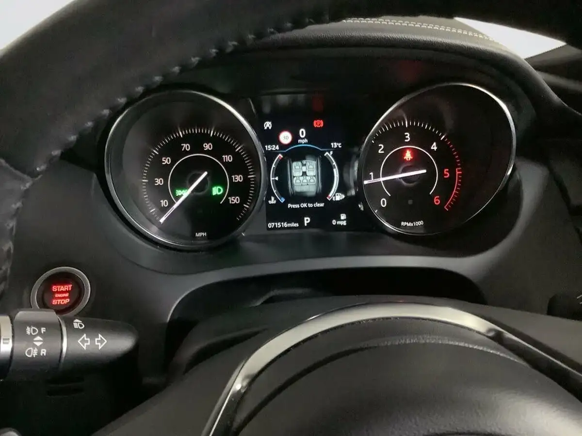 2019-jaguar-e-pace-20-i4d-r-dynamic-se-180ps-awd-auto-big-16