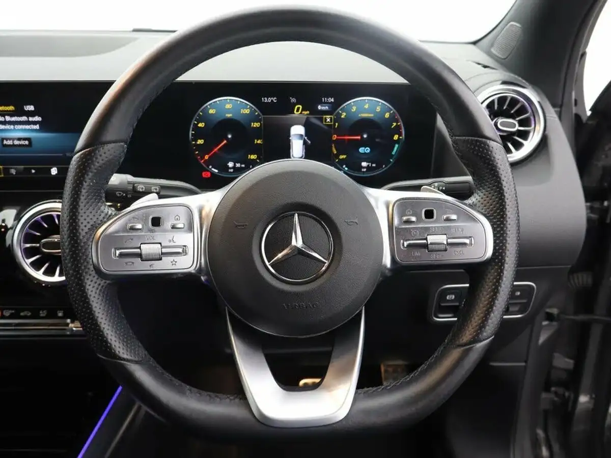 2021-mercedes-benz-gla-class-big-10