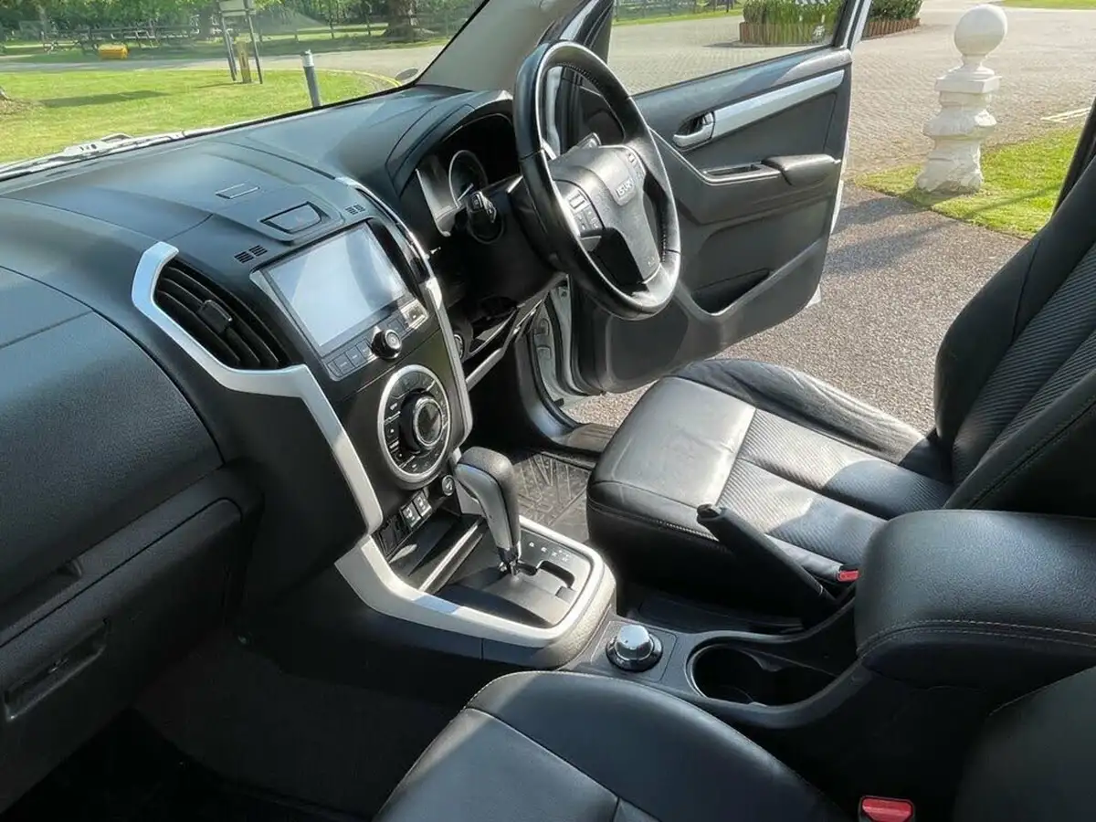 2018-isuzu-d-max-19td-utah-auto-big-18