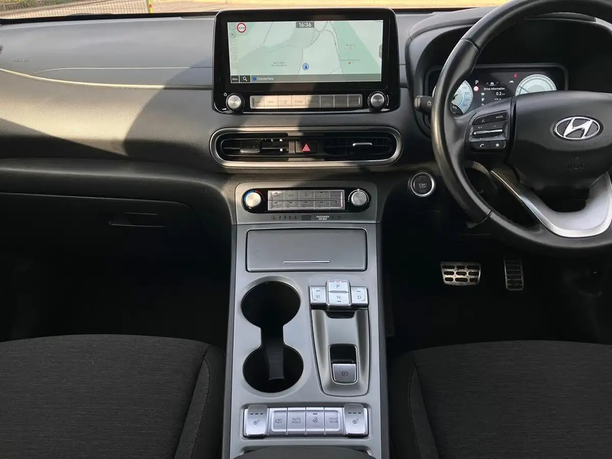 2021-hyundai-kona-e-premium-204ps-64kwh-7kw-obc-big-16