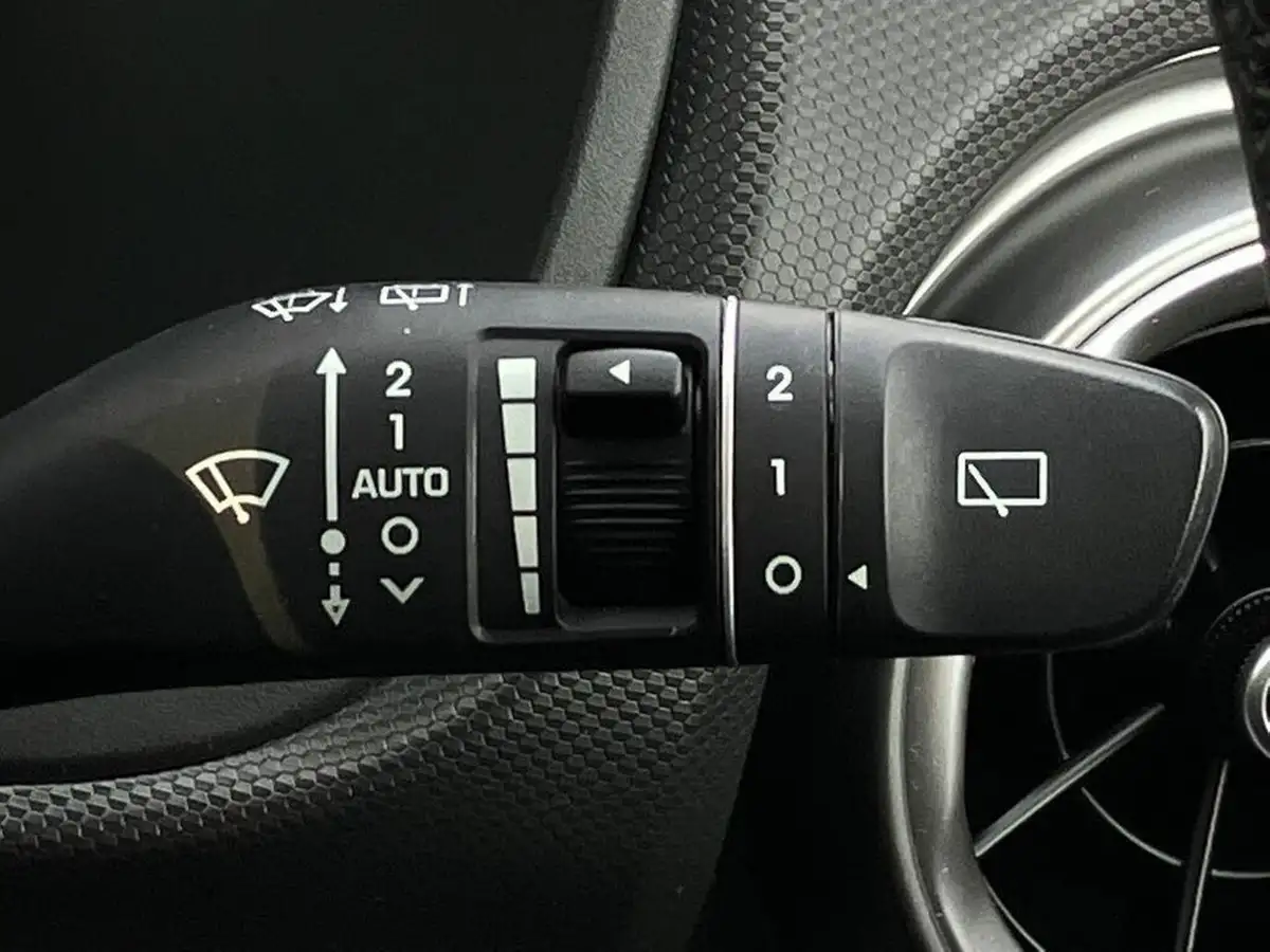 2021-hyundai-kona-e-premium-204ps-64kwh-7kw-obc-big-38
