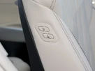 2025-genesis-gv70-22-d-luxury-line-small-13