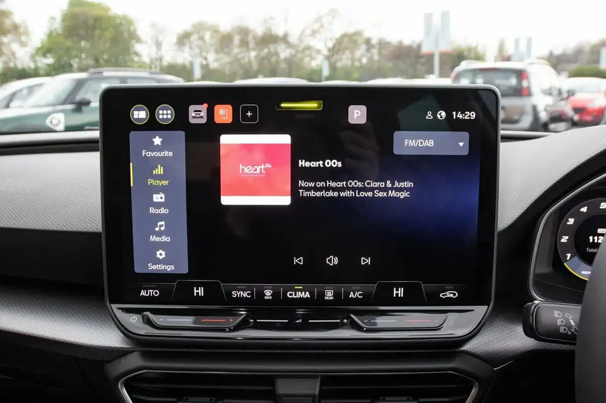 2024-seat-leon-15-tsi-se-dynamic-hatchback-big-21