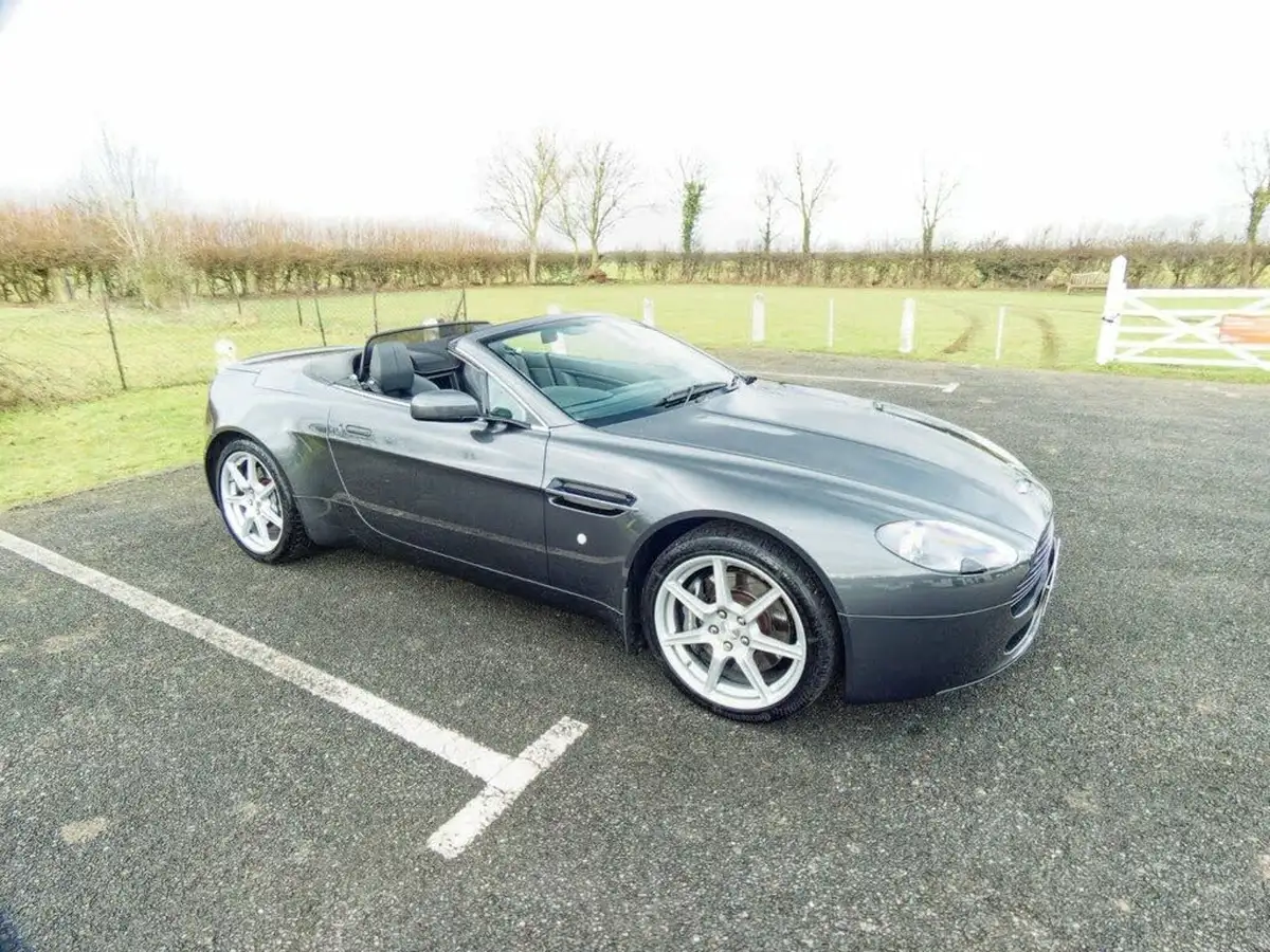 2007-aston-martin-vantage-43-roadster-convertible-big-25
